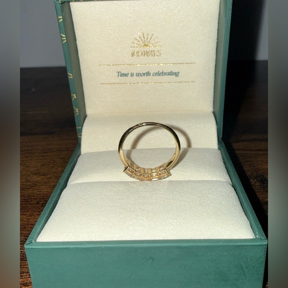 2.02ct Emerald Cut Diamond Band Ring 14K Gold Size 9 Anniversary Stack Ring - Picture 3 of 6